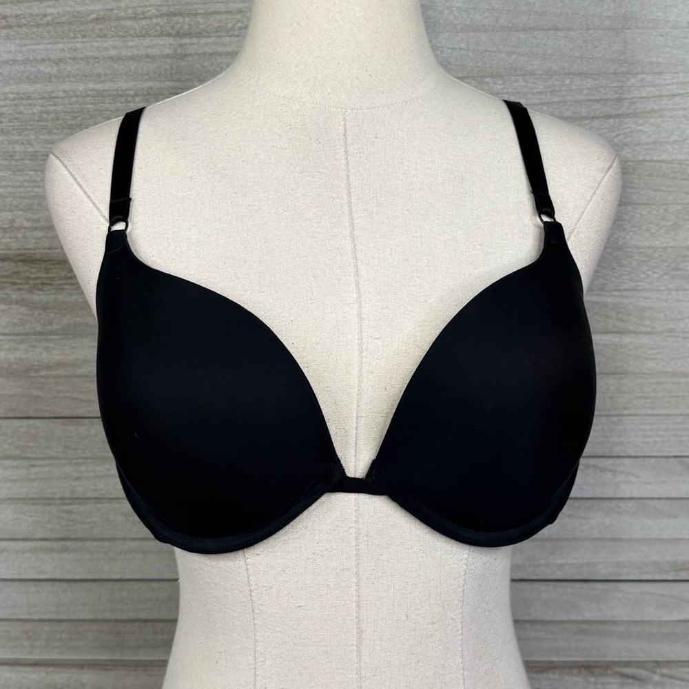 VICTORIA'S SECRET Push Up Pigeonnant Bra Black-38C